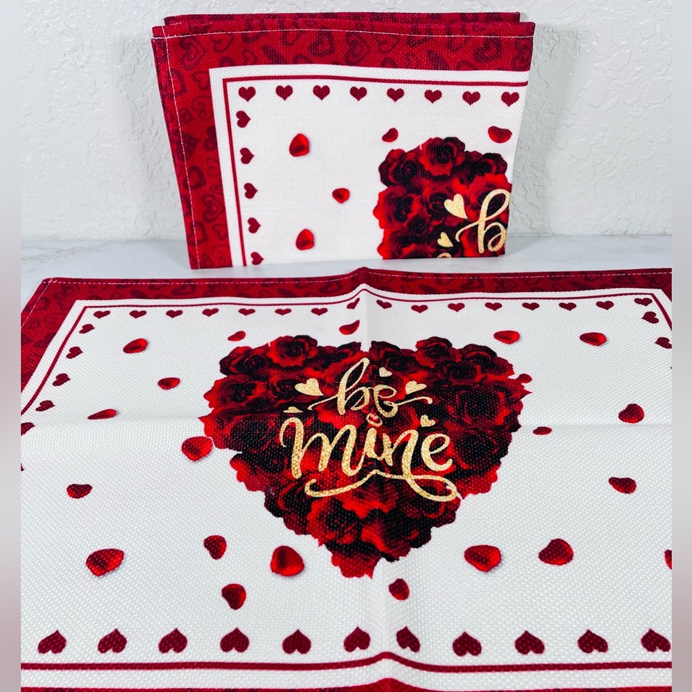 Set Of 4 Valentine's Day Placemats - Picture 1 of 5